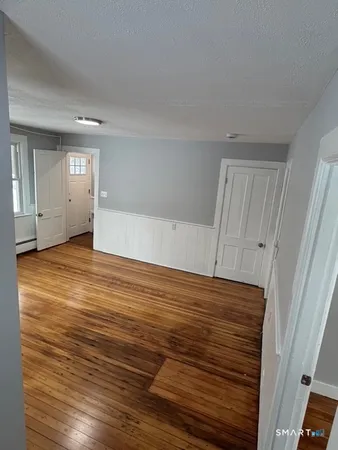 $3,300 | 122 River Road, Unit A, Willington, CT 06279