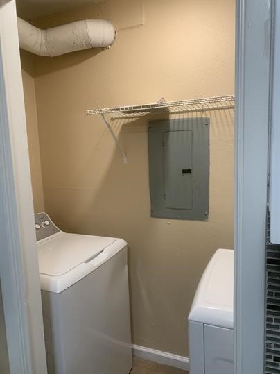 4226 Walnut Hills Drive, Unit 3 Corpus Christi, TX 78413 - Photo 6 of 11 a utility room with dryer and washer