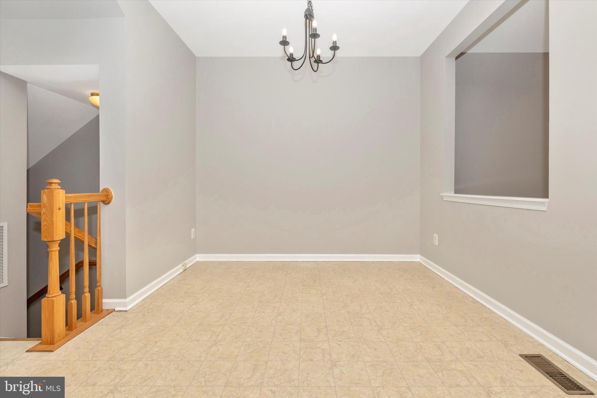 13906 Lullaby Road Germantown, MD 20874 - Photo 10 of 49 large kitchen dining space