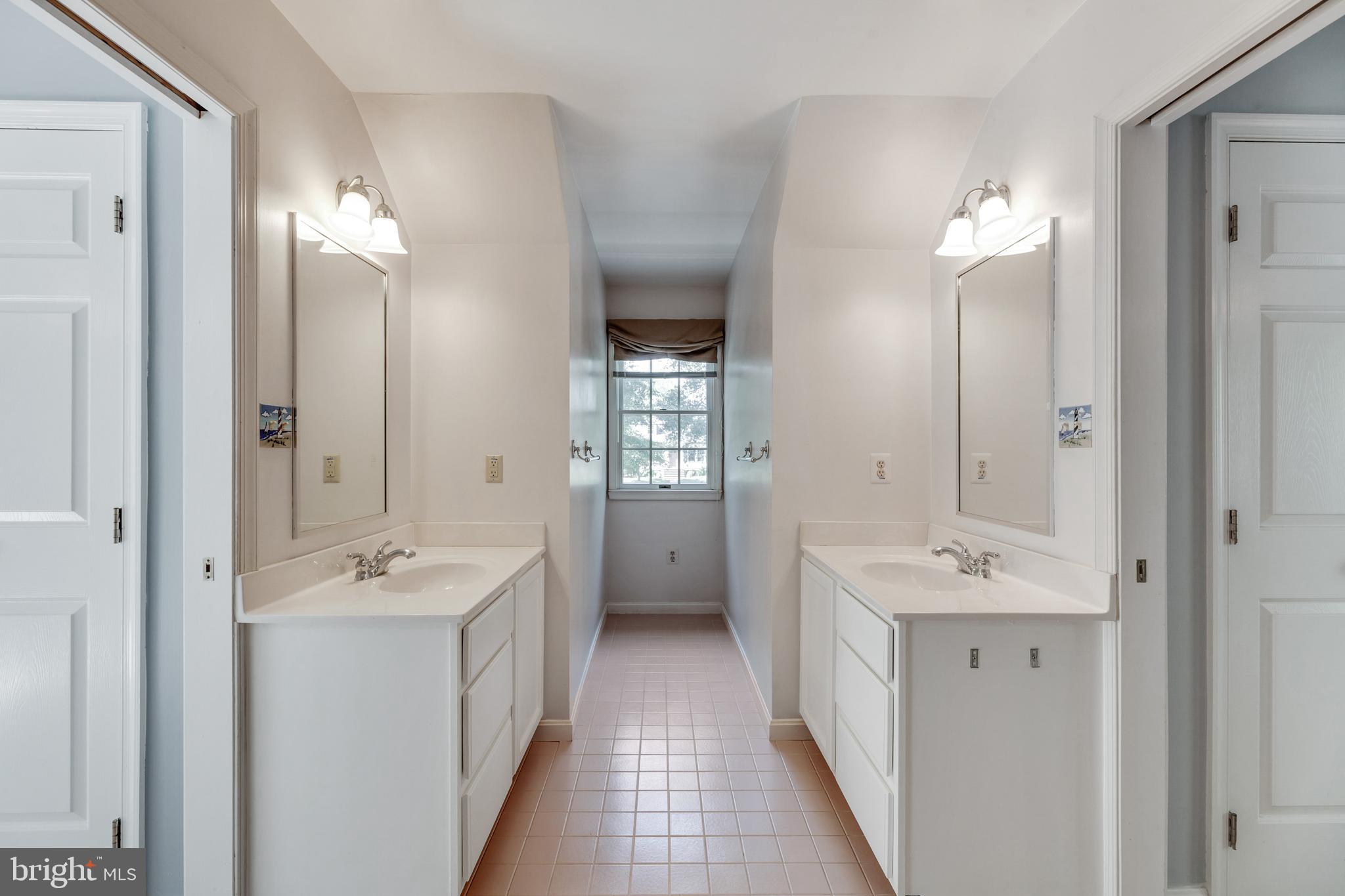 3517 Surrey Drive Alexandria, VA 22309 - Photo 42 of 62 Jack and Jill upstairs bathroom