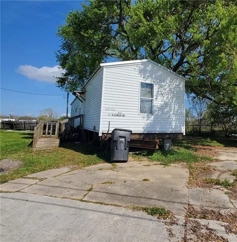 $950 | 177 Wildwood Drive, Buras, LA 70041