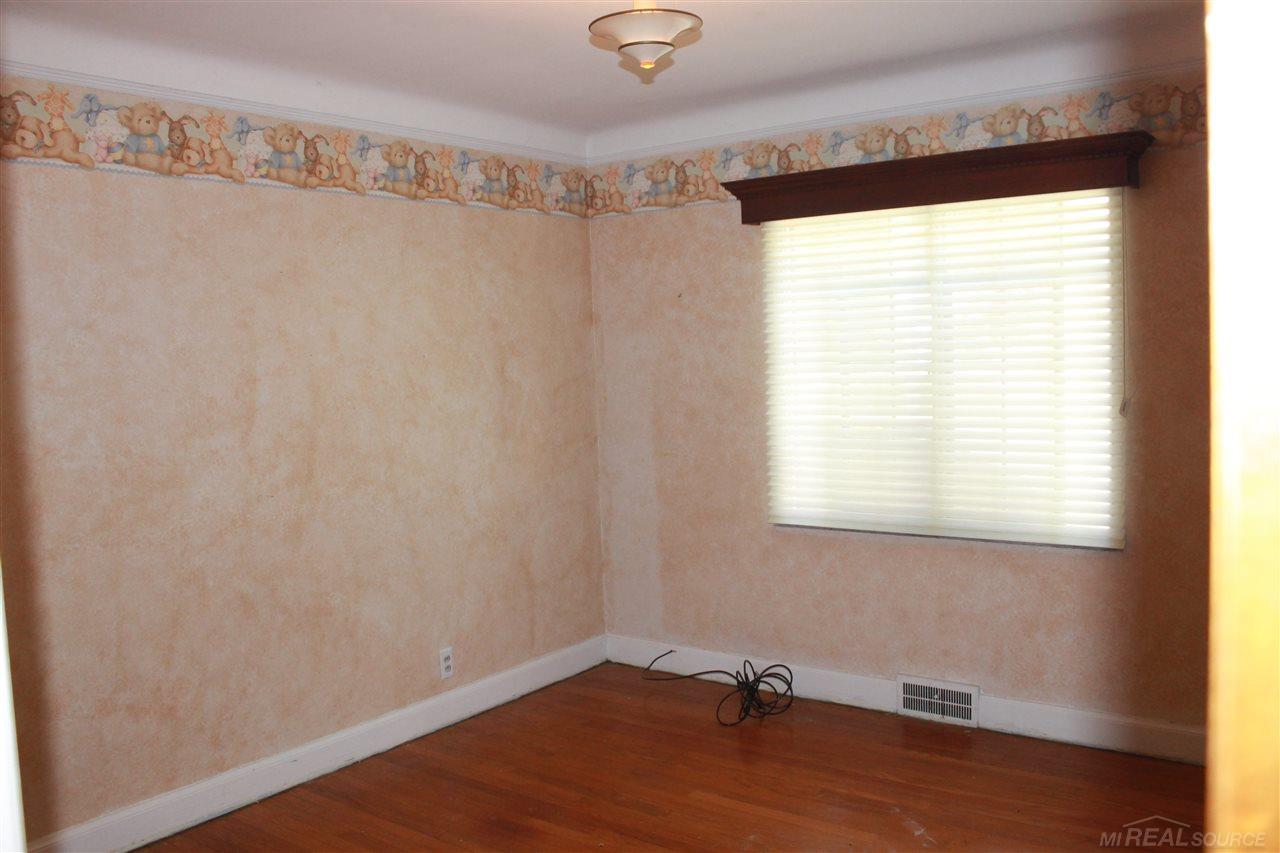 796-798 Trombley Road Grosse Pointe, MI 48230 - Photo 32 of 54 31303729-31.JPG
