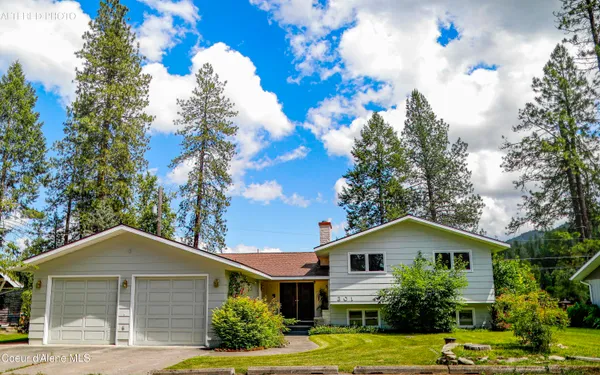 $544,000 | 301 Woodland Drive, Pinehurst, ID 83850