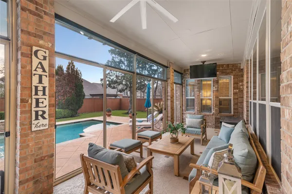 $975,000 | 155 South Arrow Canyon Circle, Spring, TX 77389