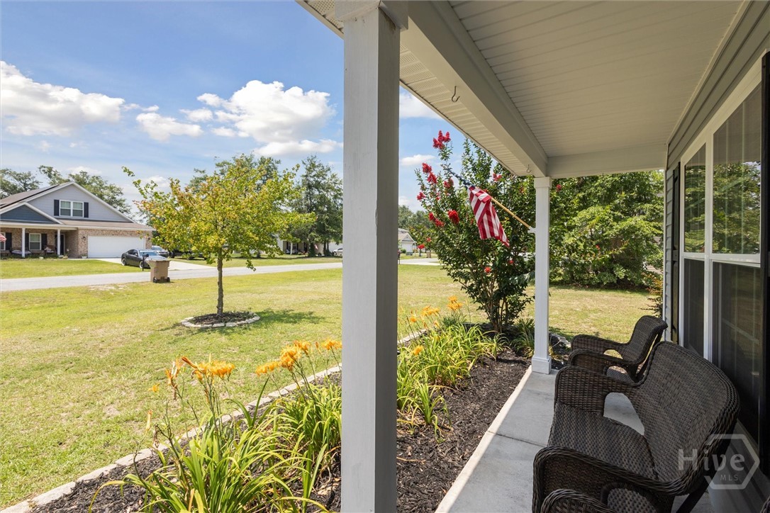 114 Bridgewood Drive Springfield, GA 31329 - Photo 3 of 38