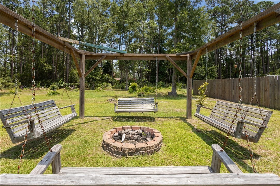 114 Bridgewood Drive Springfield, GA 31329 - Photo 4 of 38