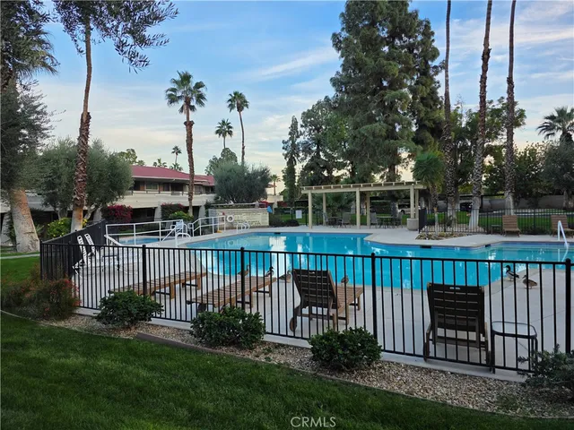 $210,000 | 420 North Villa Court, Unit 103, Palm Springs, CA 92262