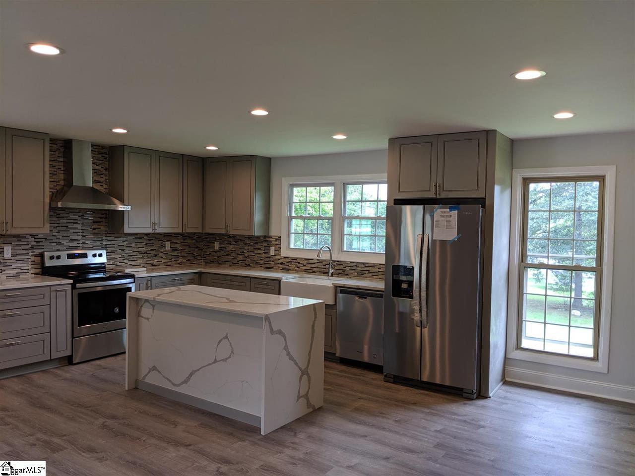 3302 Locust Hill Road Taylors, SC 29687 - Photo 4 of 27 Gallery Image 4