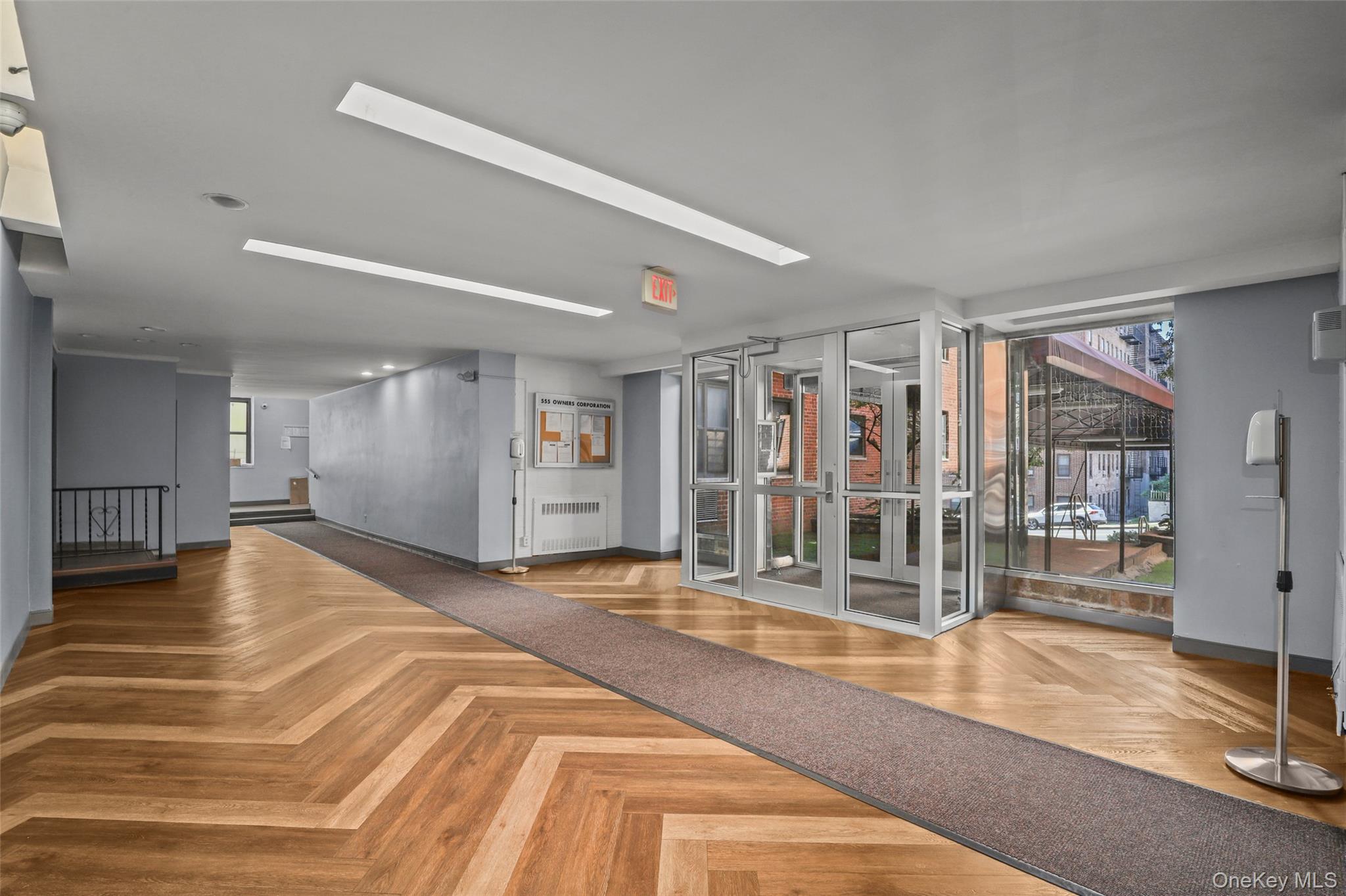555 Bronx River Road, Unit 1J Yonkers, NY 10704 - Photo 10 of 11 a view of a room with gym equipment