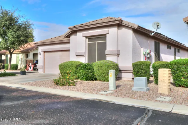 $425,000 | 1916 East Hawken Place, Chandler, AZ 85286