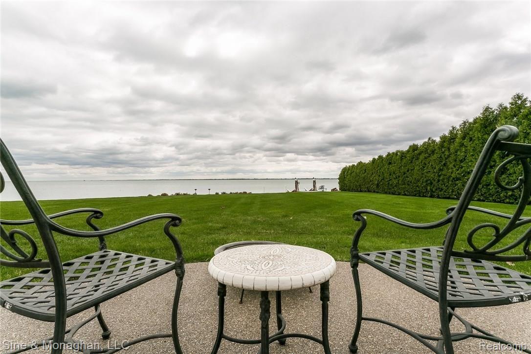 747 Whittier Road Grosse Pointe, MI 48230 - Photo 55 of 96 065-Patio-4039463-medium.jpg