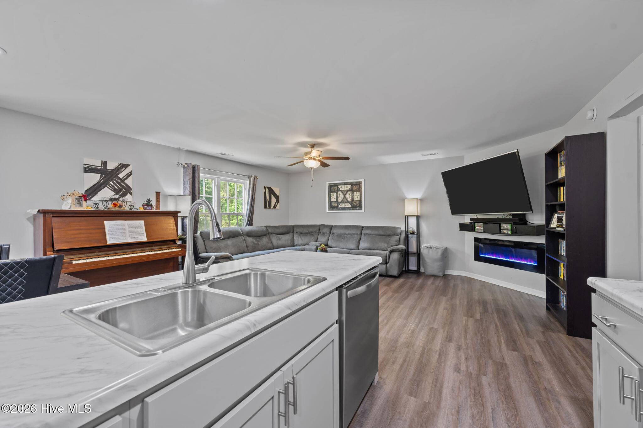 113 Harris Creek Loop Road Jacksonville, NC 28540 - Photo 15 of 47 30-web-or-mls-_RAD4957