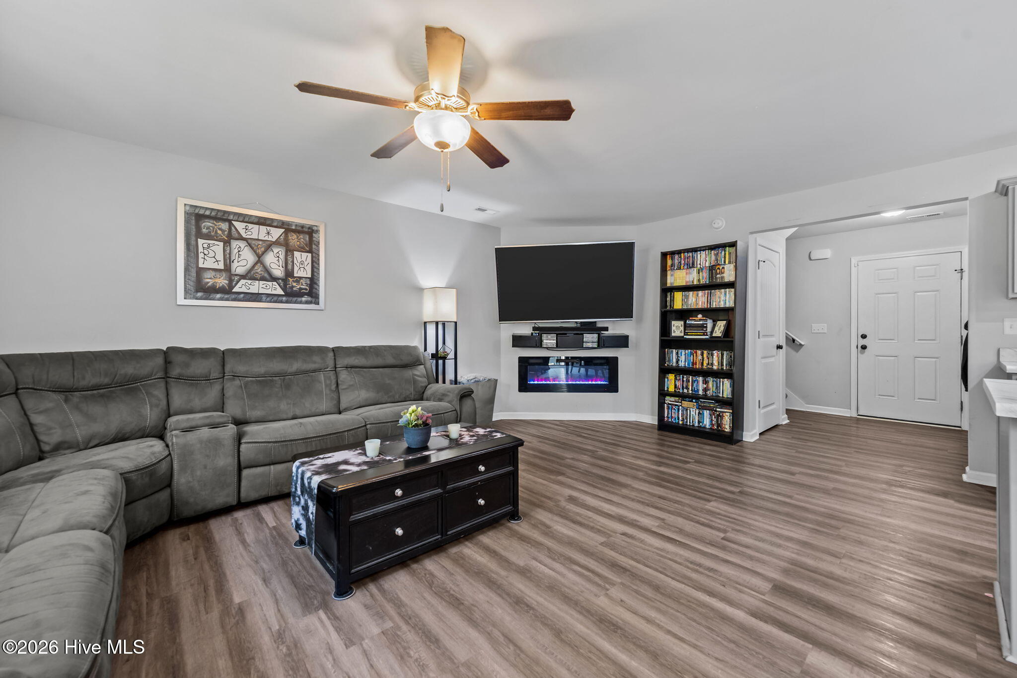113 Harris Creek Loop Road Jacksonville, NC 28540 - Photo 7 of 47 23-web-or-mls-_RAD4930