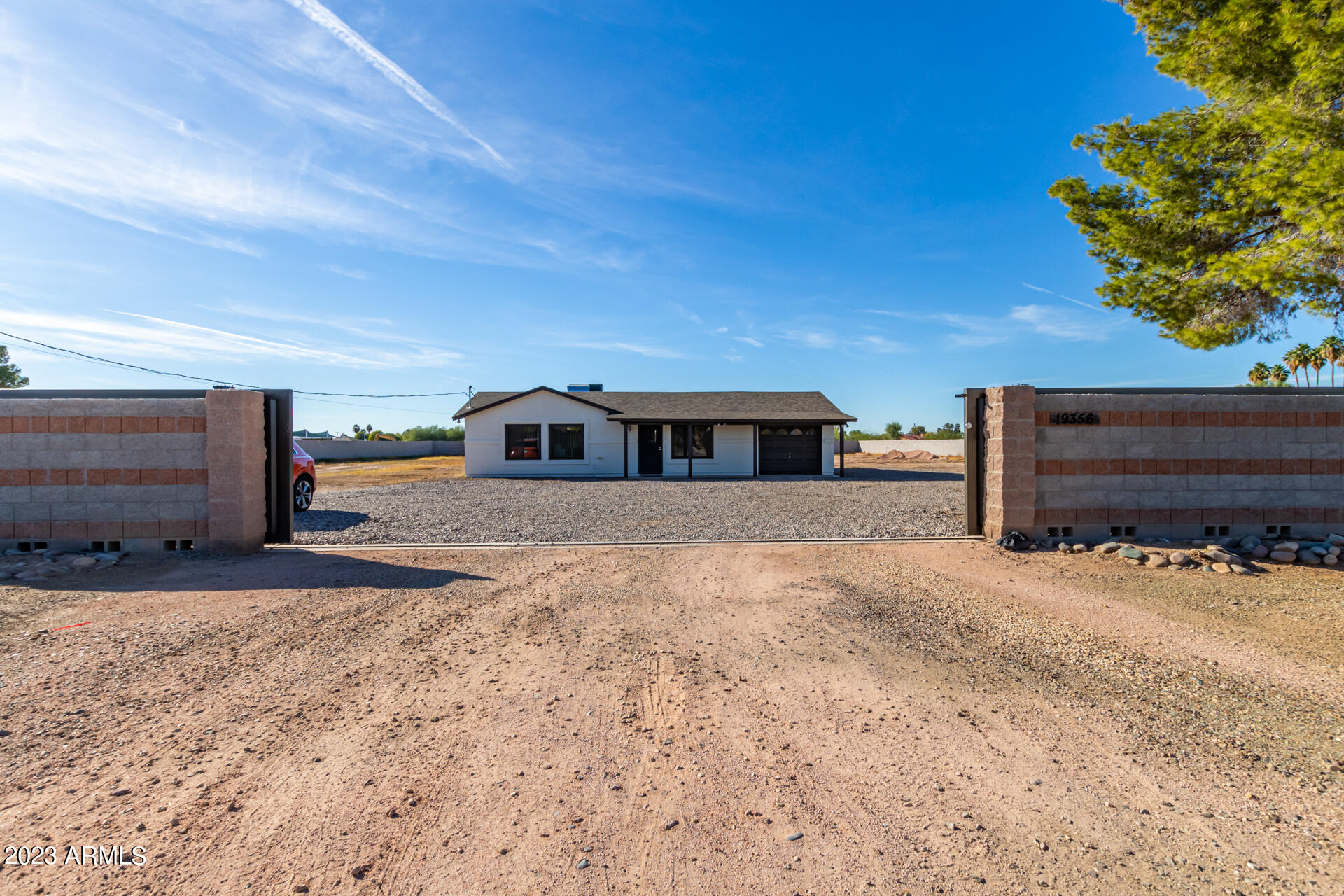 19356 South Higley Road Gilbert, AZ 85297 - Photo 1 of 51 01 - Higley