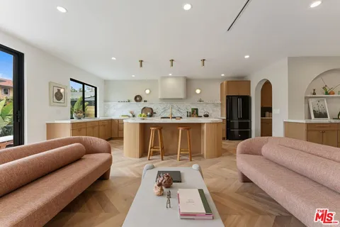$4,995,000 | 1706 Abbot Kinney Boulevard, Venice, CA 90291