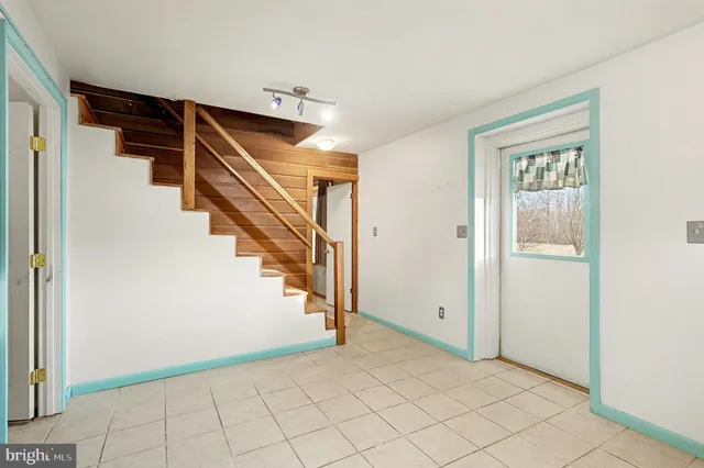 $750,000 | 1304 Wakemans Grove Road, Edinburg, VA 22824