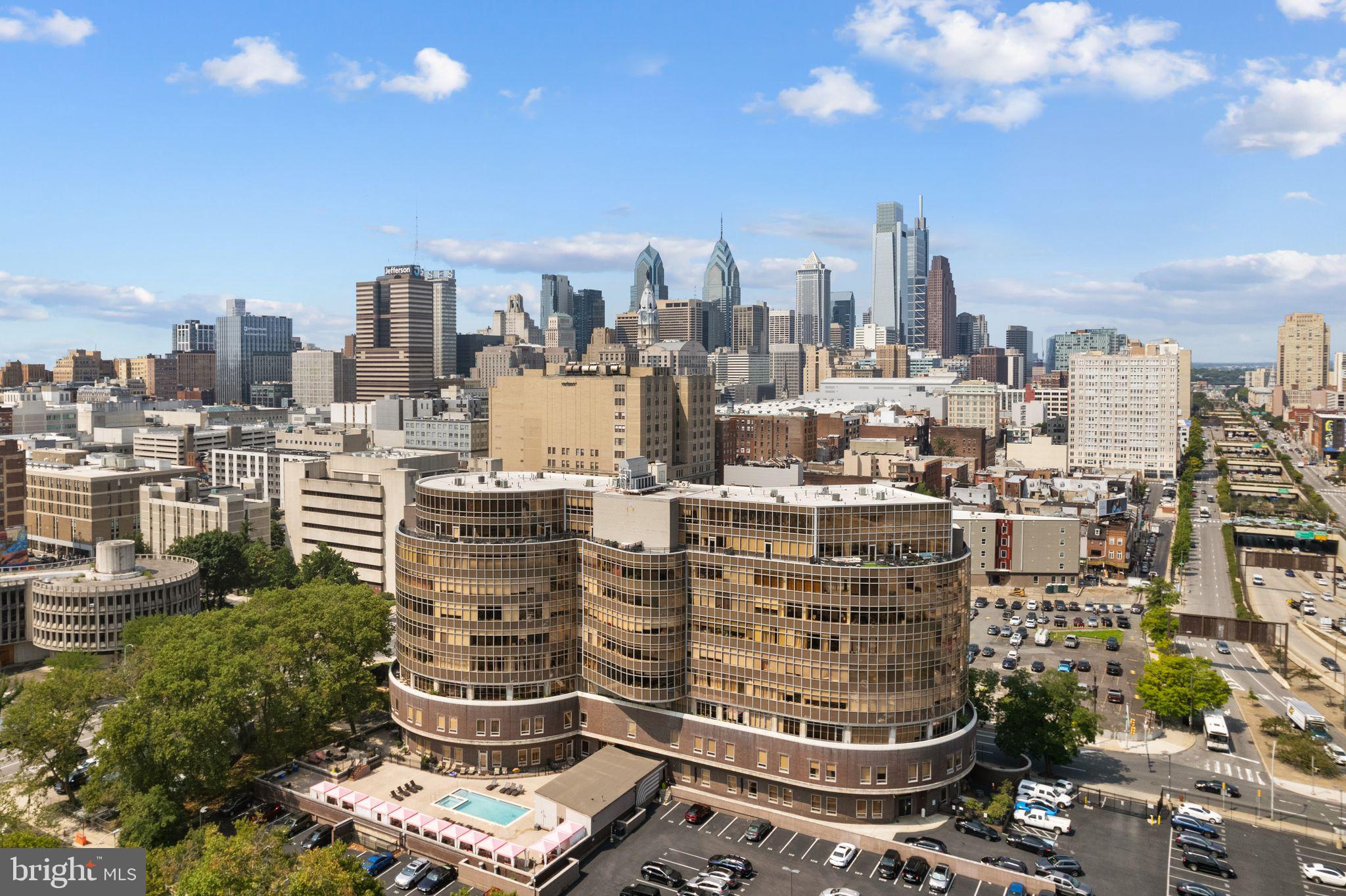 201-59 North 8th Street, Unit 603 Philadelphia, PA 19106 - Photo 25 of 35 a city view