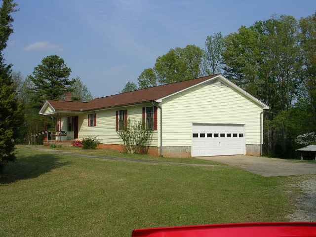 446 Martin School Road Pickens, SC 29671 - Photo 5 of 6