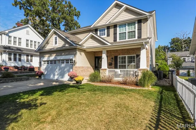 $785,000 | 706 Edgewood Avenue, Kirkwood, MO 63122