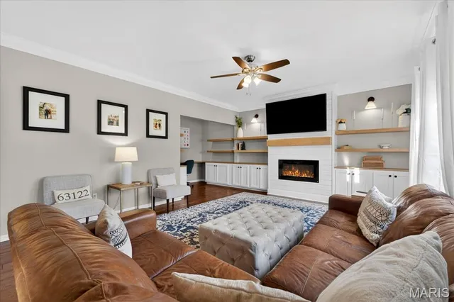 $785,000 | 706 Edgewood Avenue, Kirkwood, MO 63122