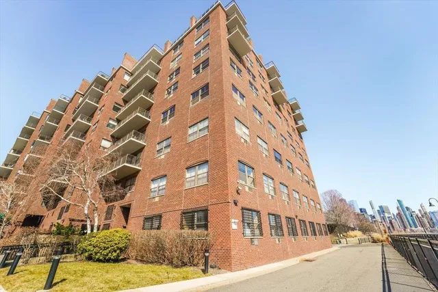$649,000 | 1 Greene Street, Unit 606, Jersey City, NJ 07302