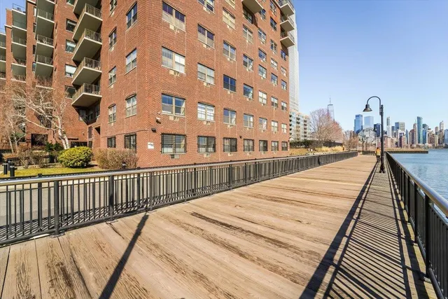 $649,000 | 1 Greene Street, Unit 606, Jersey City, NJ 07302