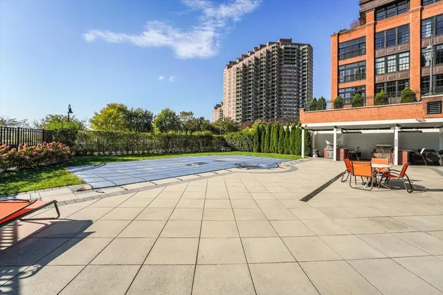 $649,000 | 1 Greene Street, Unit 606, Jersey City, NJ 07302