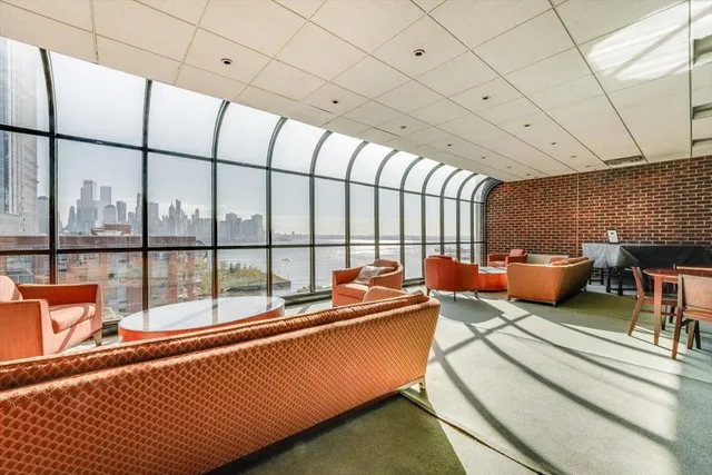 $649,000 | 1 Greene Street, Unit 606, Jersey City, NJ 07302