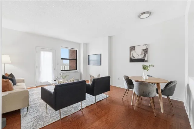$649,000 | 1 Greene Street, Unit 606, Jersey City, NJ 07302