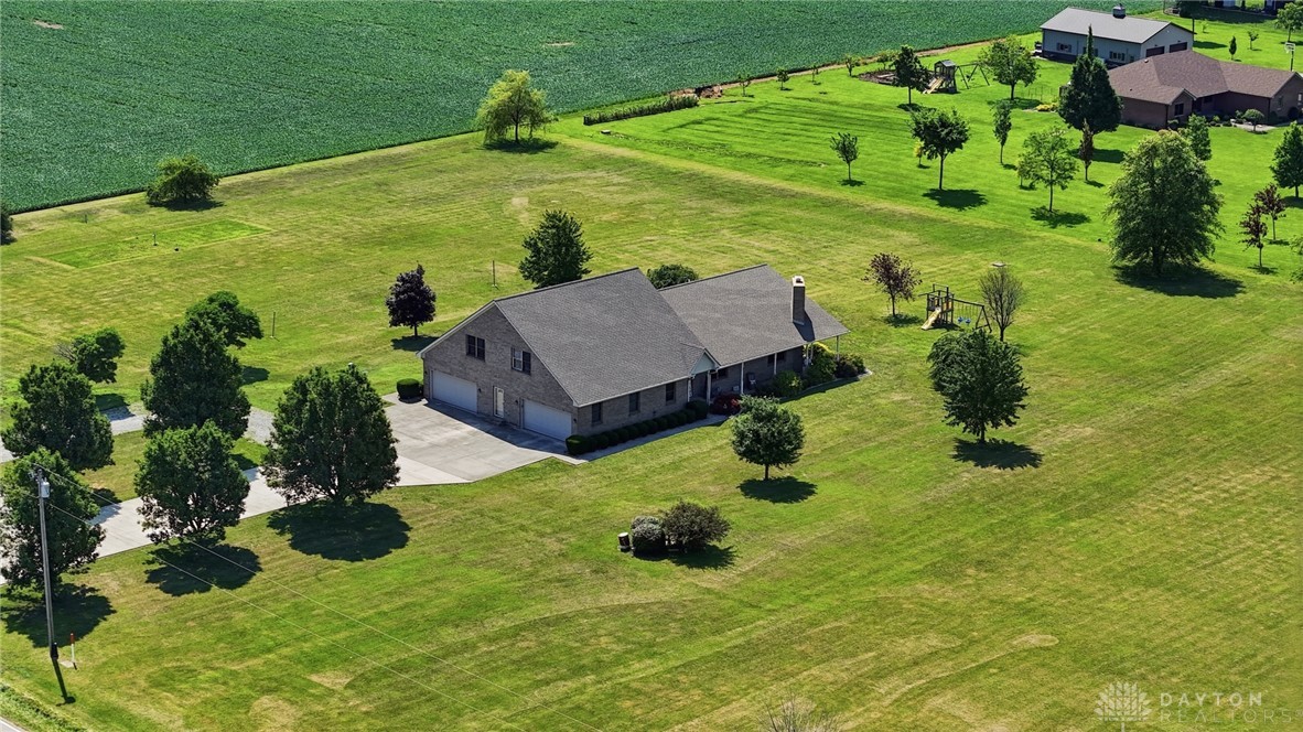 8400 North Montgomery County Line Road Brookville, OH 45309 - Photo 5 of 72