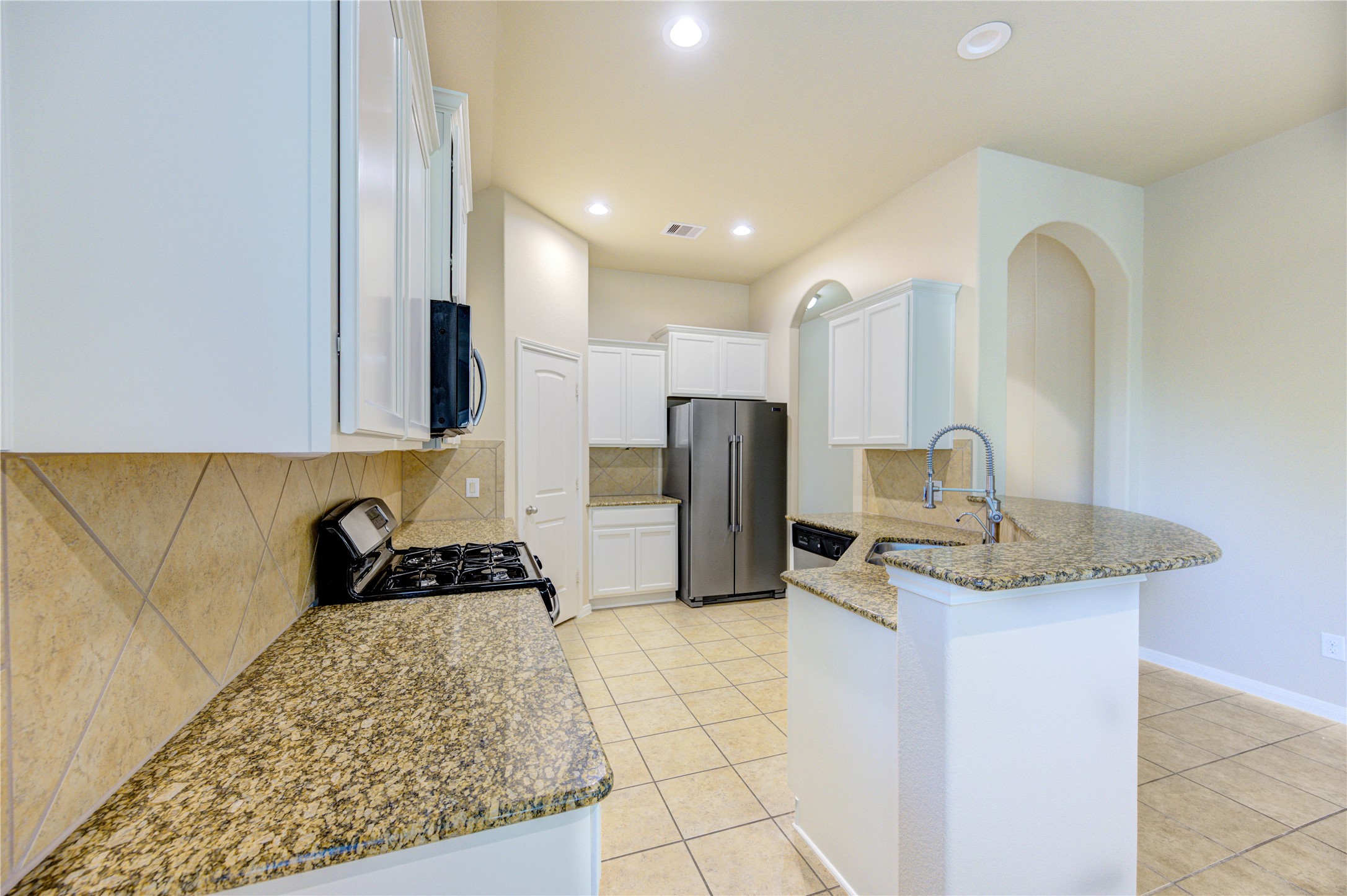 19306 Boulder Bay Lane Humble, TX 77346 - Photo 10 of 46