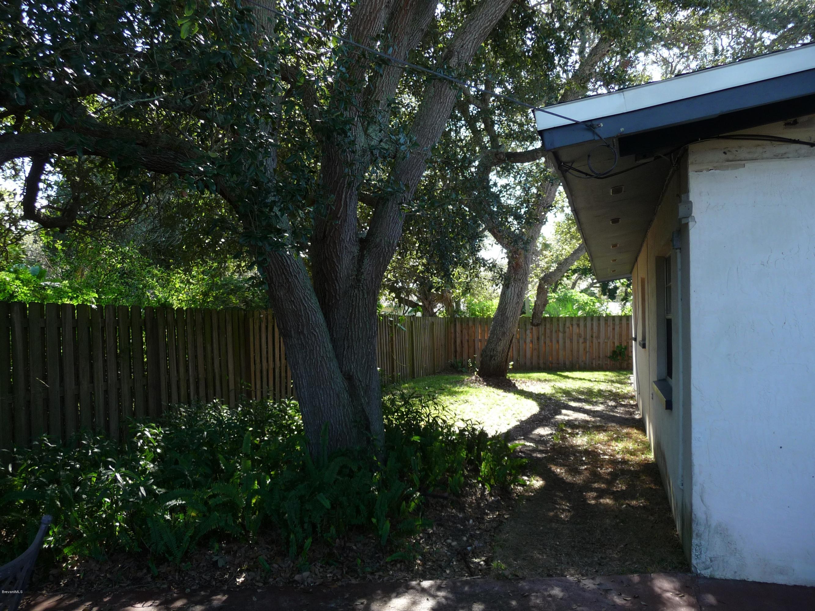 966 Santa Cruz Road Cocoa Beach, FL 32931 - Photo 4 of 12 Plenty of room to romp for youngsters