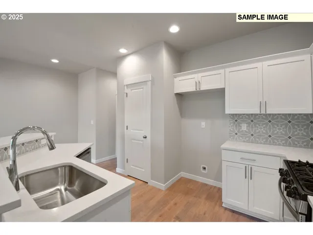 $424,960 | 2614 Waterlily Drive, Unit LOT 2, Eugene, OR 97403