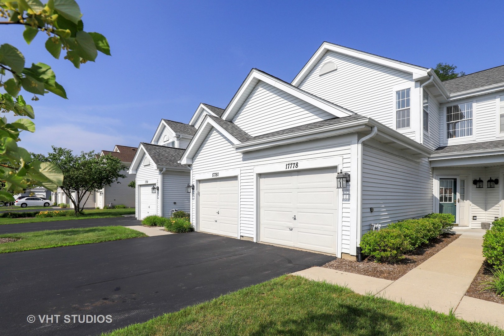 17778 Braewick Road Gurnee, IL 60031 - Photo 1 of 10