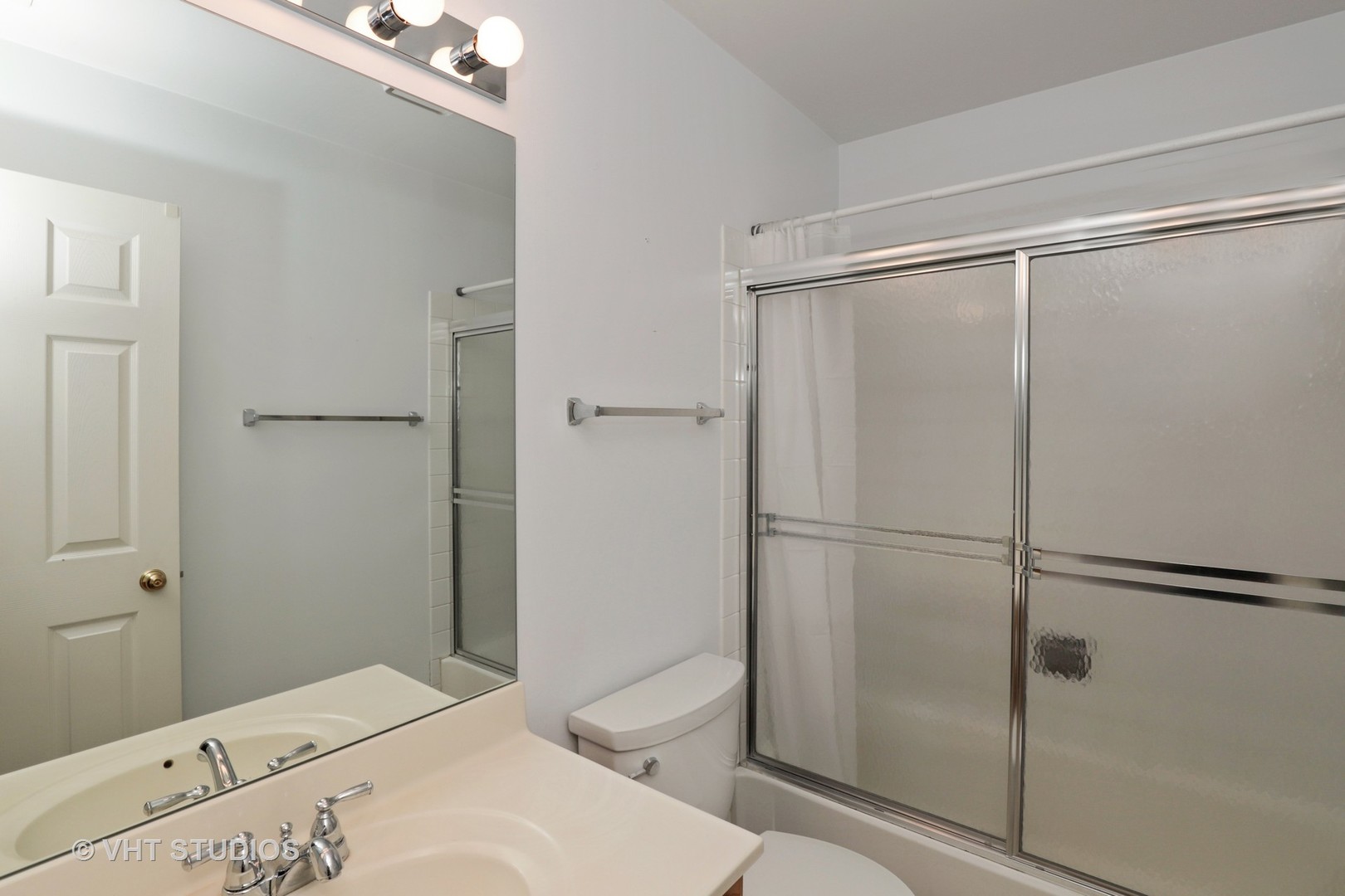 17778 Braewick Road Gurnee, IL 60031 - Photo 7 of 10
