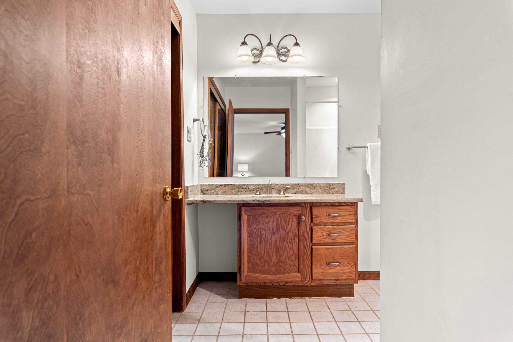 703 Ridge Road Pottstown, PA 19465 - Photo 35 of 68 2nd bedroom en suite bath.