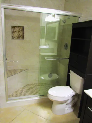 $1,750 | 1731 Northwest 96th Terrace, Unit 2J, Pembroke Pines, FL 33024