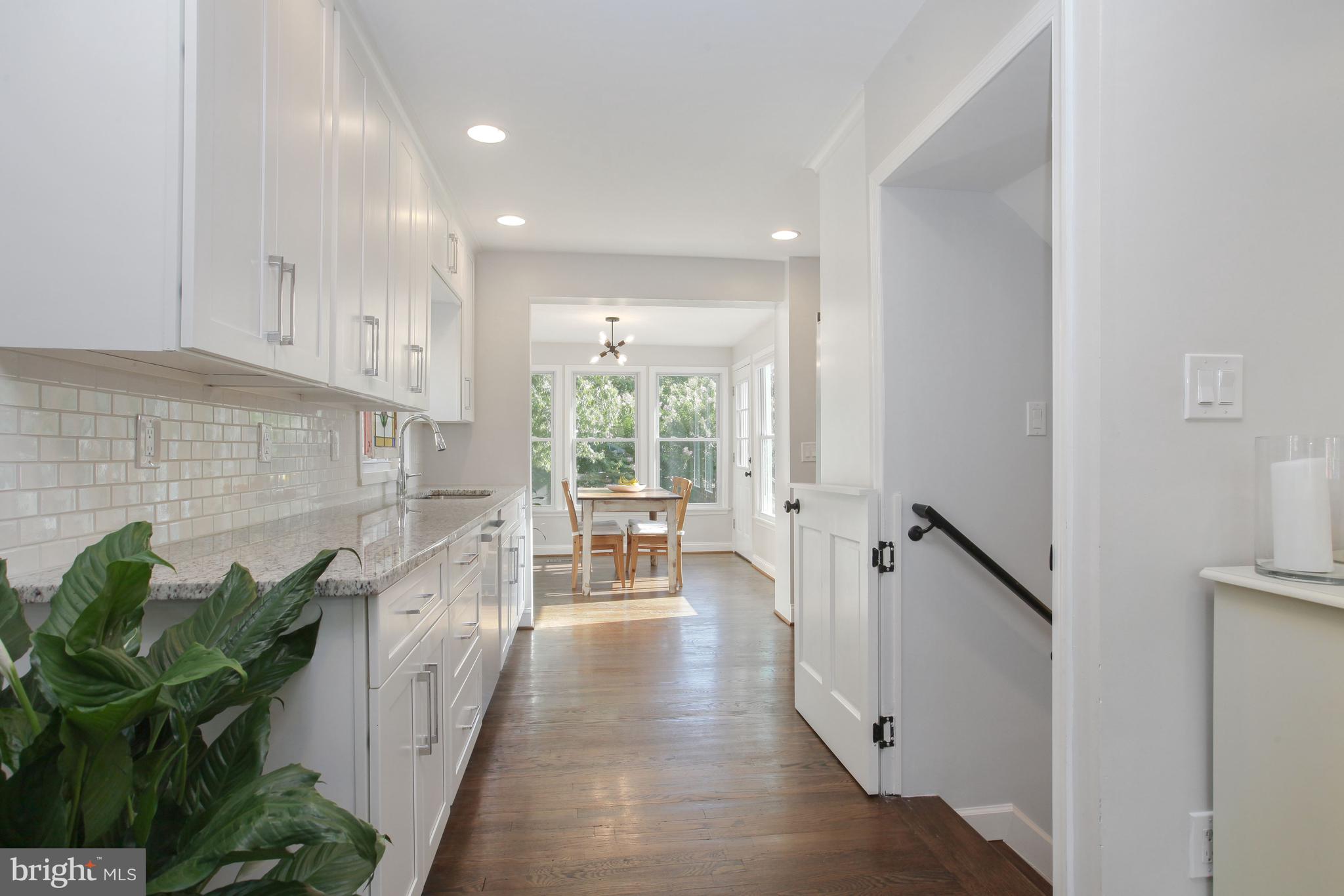 3220 Fayette Road Kensington, MD 20895 - Photo 4 of 36 Hallway into Kitchen/Dining