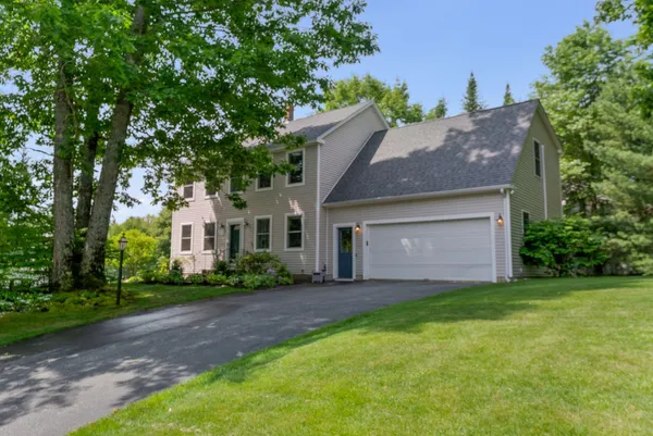 $694,900 | 19 Bradford Drive, Gorham, ME 04038