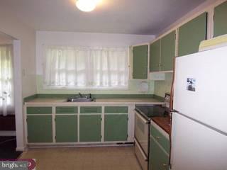 29 Cameo Road Claymont, DE 19703 - Photo 4 of 6 Gallery Image 4