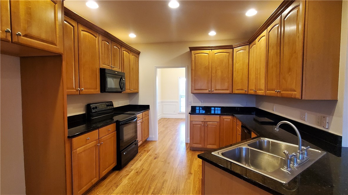 402 Milwee Creek Road Pendleton, SC 29670 - Photo 4 of 14