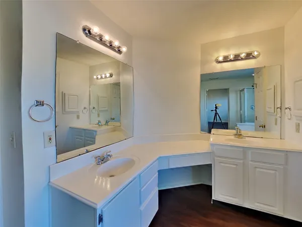 $2,220 | 2911 Linda Drive, Pearland, TX 77584