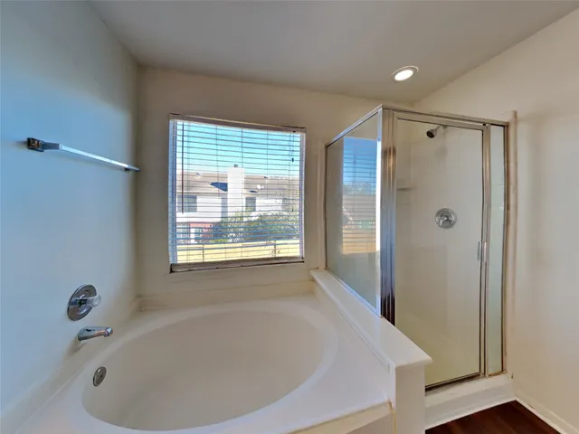 $2,425 | 2911 Linda Drive, Pearland, TX 77584