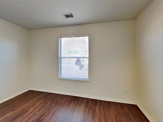 $2,425 | 2911 Linda Drive, Pearland, TX 77584