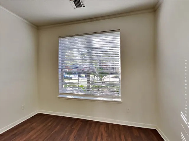 $2,425 | 2911 Linda Drive, Pearland, TX 77584