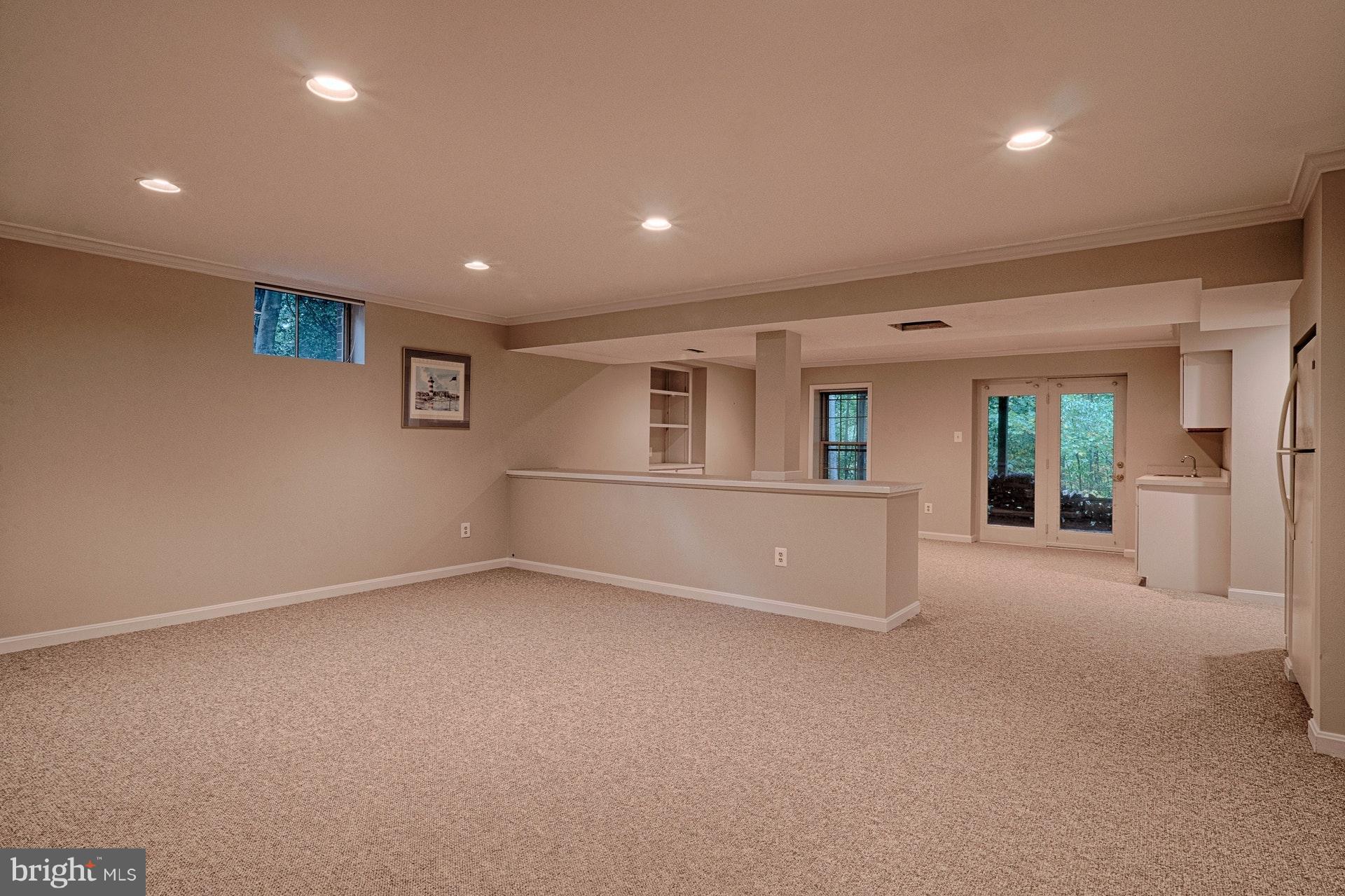 11869 Fawn Ridge Lane Reston, VA 20194 - Photo 21 of 30 Game room/plenty of room for your pool table