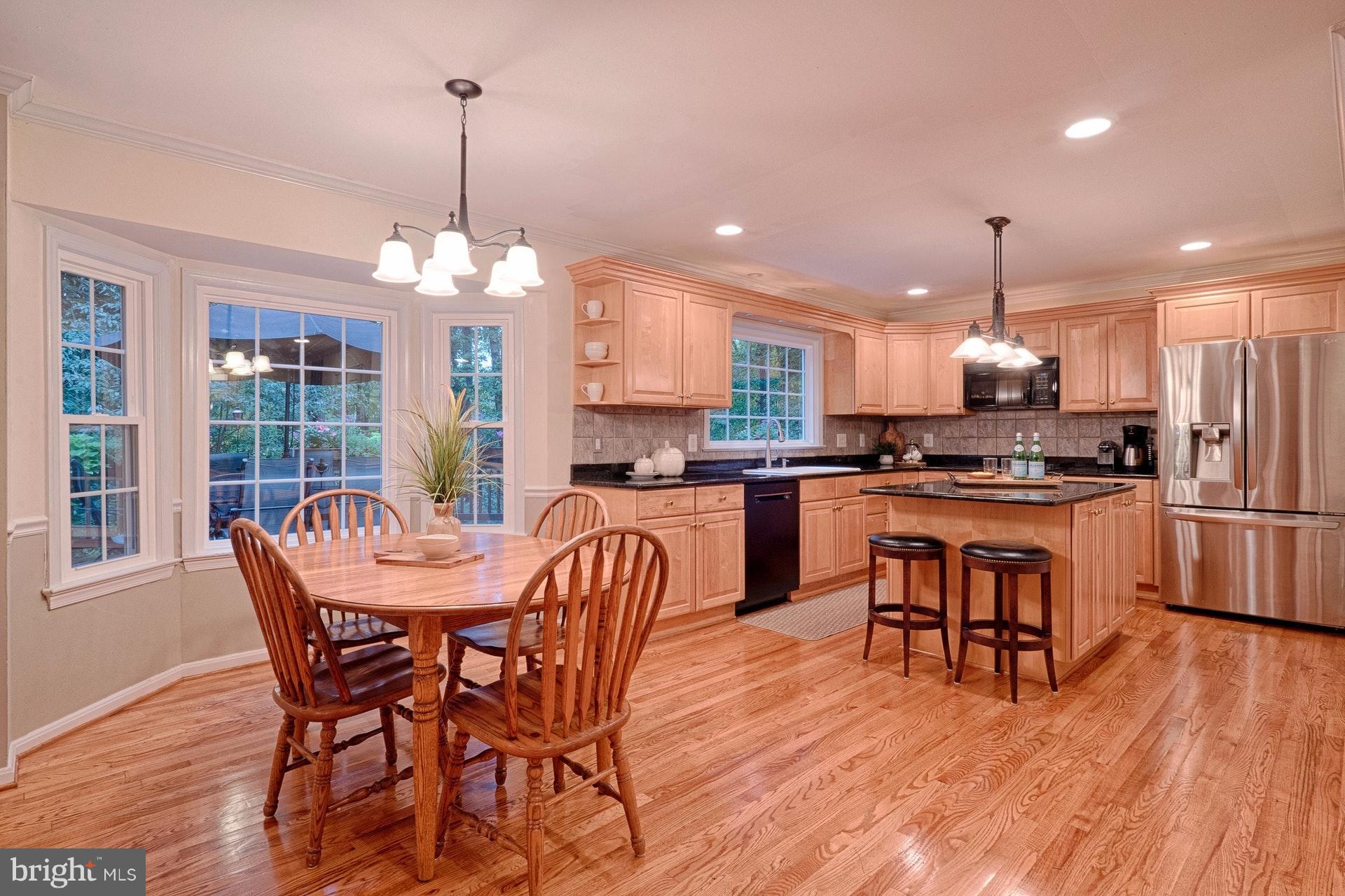 11869 Fawn Ridge Lane Reston, VA 20194 - Photo 8 of 30 Ample table and counter space