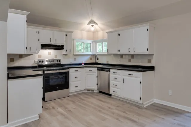 $215,000 | 11915 East L Avenue, Galesburg, MI 49053