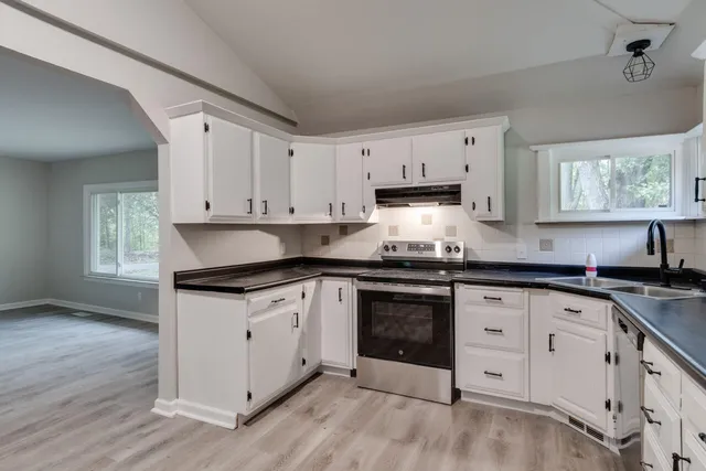 $215,000 | 11915 East L Avenue, Galesburg, MI 49053