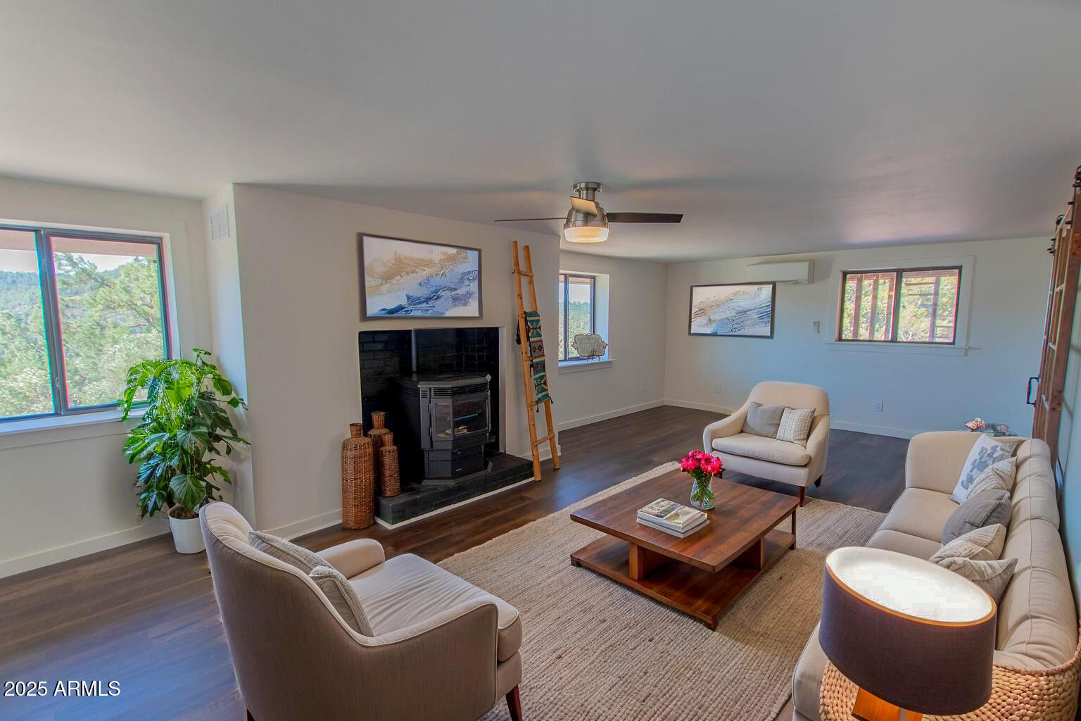 9278 Tomahawk Trail Strawberry, AZ 85544 - Photo 12 of 39 Living Room 1B